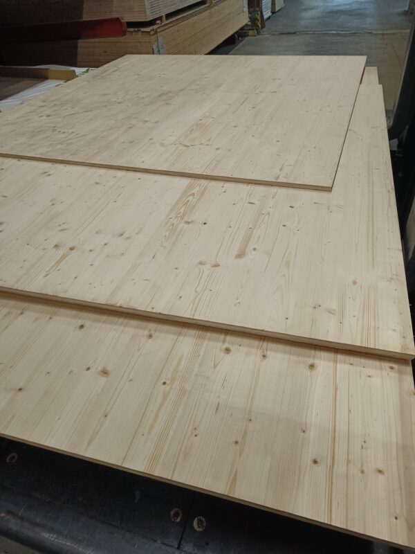 19 mm Fichte 3-Schicht-Platte B/C - Paket